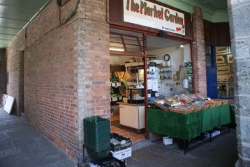 4 Pannier Market